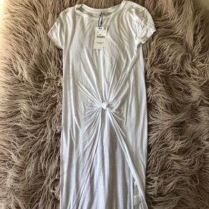 NWT ZARA HIGH LOW TOP